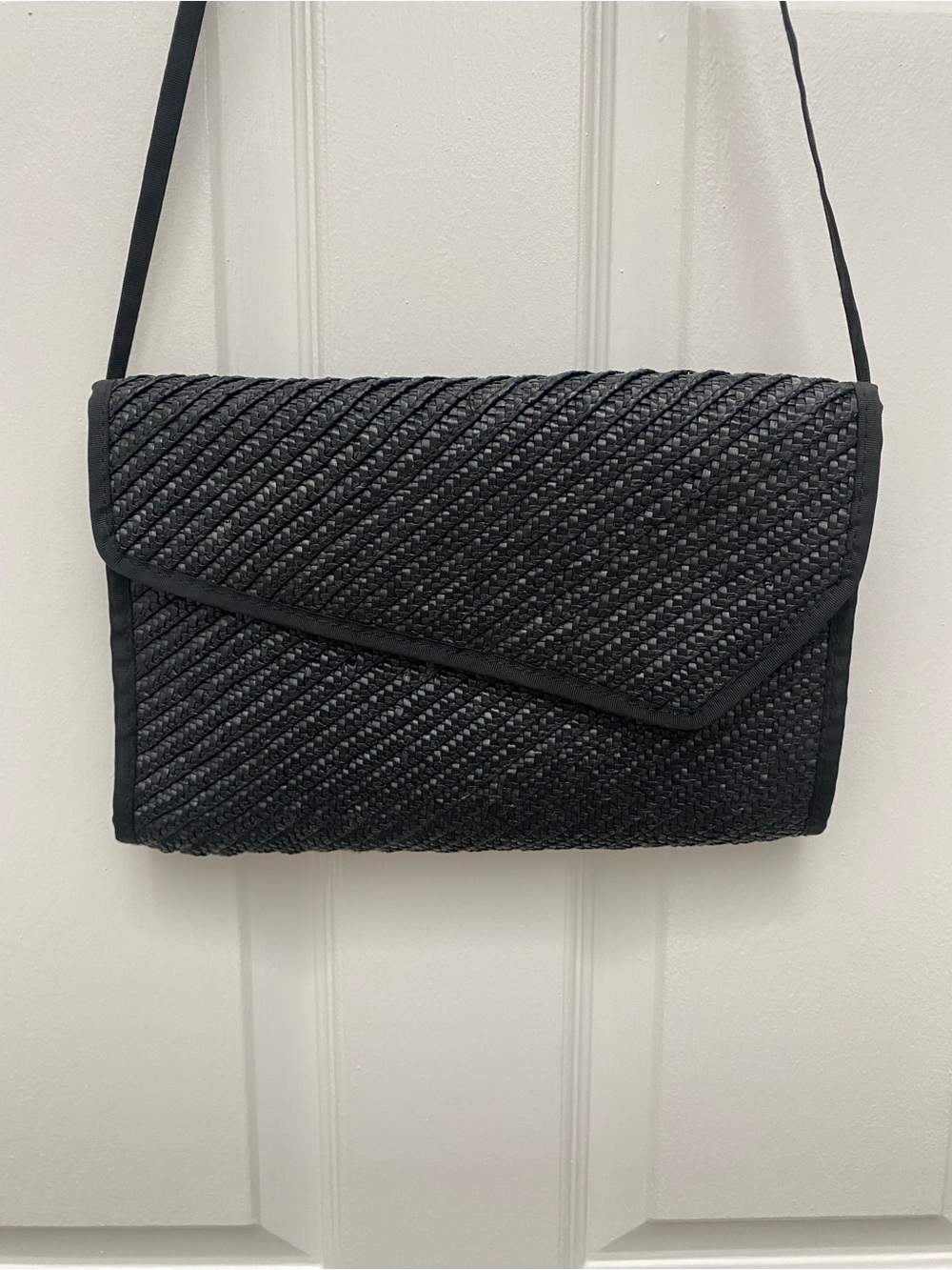 Mid Century Modern (MCM) Black Woven Envelope Crossbody Clutch